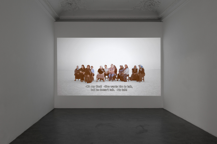 Fatma Bucak, Nothing is in its own place, 2015, particolare della mostra
