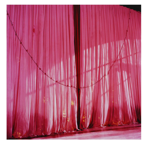 Sophy Rickett, Curtain (Glyndebourne), 2008, c-type print, 100x100 cm, ed. 5