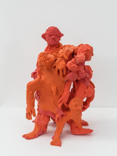 Flaminia Veronesi, Come micelio, noi multipli uniti, 2023, polymer clay and papier-mâché, 30x18 cm, ph © Beppe Giardino