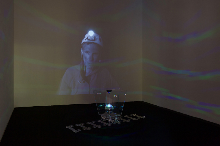 Thorsten Kirchhoff, Underground Party, 2016, exhibition view