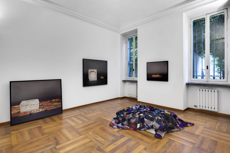 Fatma Bucak, Nothing is in its own place, 2015, exhibition view