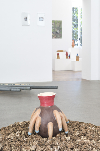 Marguerite Kahrl, Irrigators - Fertility vessel 03, 2024, terracotta and colored slip, 40x35x30 cm approx.