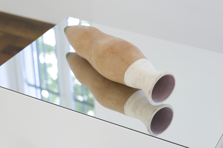 Marguerite Kahrl, Irrigators - Underground Conversations 02G, 2024, terracotta and colored slip, 43x14x11 cm
