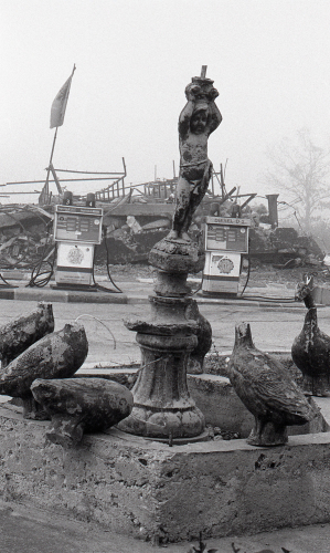 Lala Meredith-Vula, Ghosts of capitalism - Capitalism in the time of war, Kamovik, Kosovo 1st December, 1999, 1988-2019, giclée print from 35 mm negative, 167,64x111,76 cm