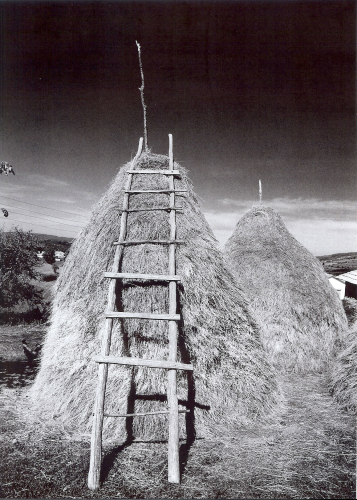 Lala Meredith-Vula, Haystacks, Busi, Kosova 02, October 3rd 2006, photographic print, 134x101 cm